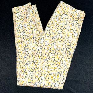 KINESIS Mid-Rise Crop Leggings